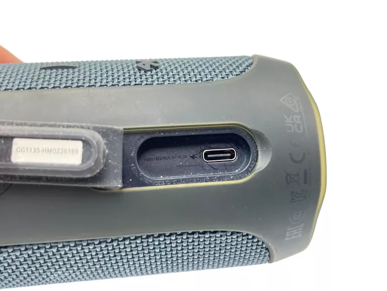 glosnik-przenosny-bezprzewodowy-jbl-flip-essential-2-czarny-20w-ipx7-10h-kod-producenta-flipessential2