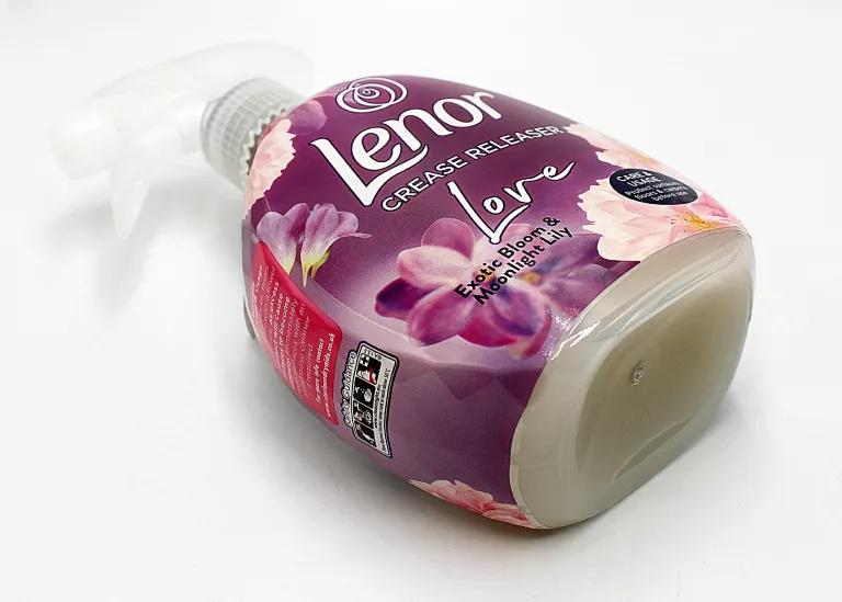 zelazko-w-sprayu-lenor-crease-exotic-bloom-moonlight-lily-500-ml-stan-11323-2