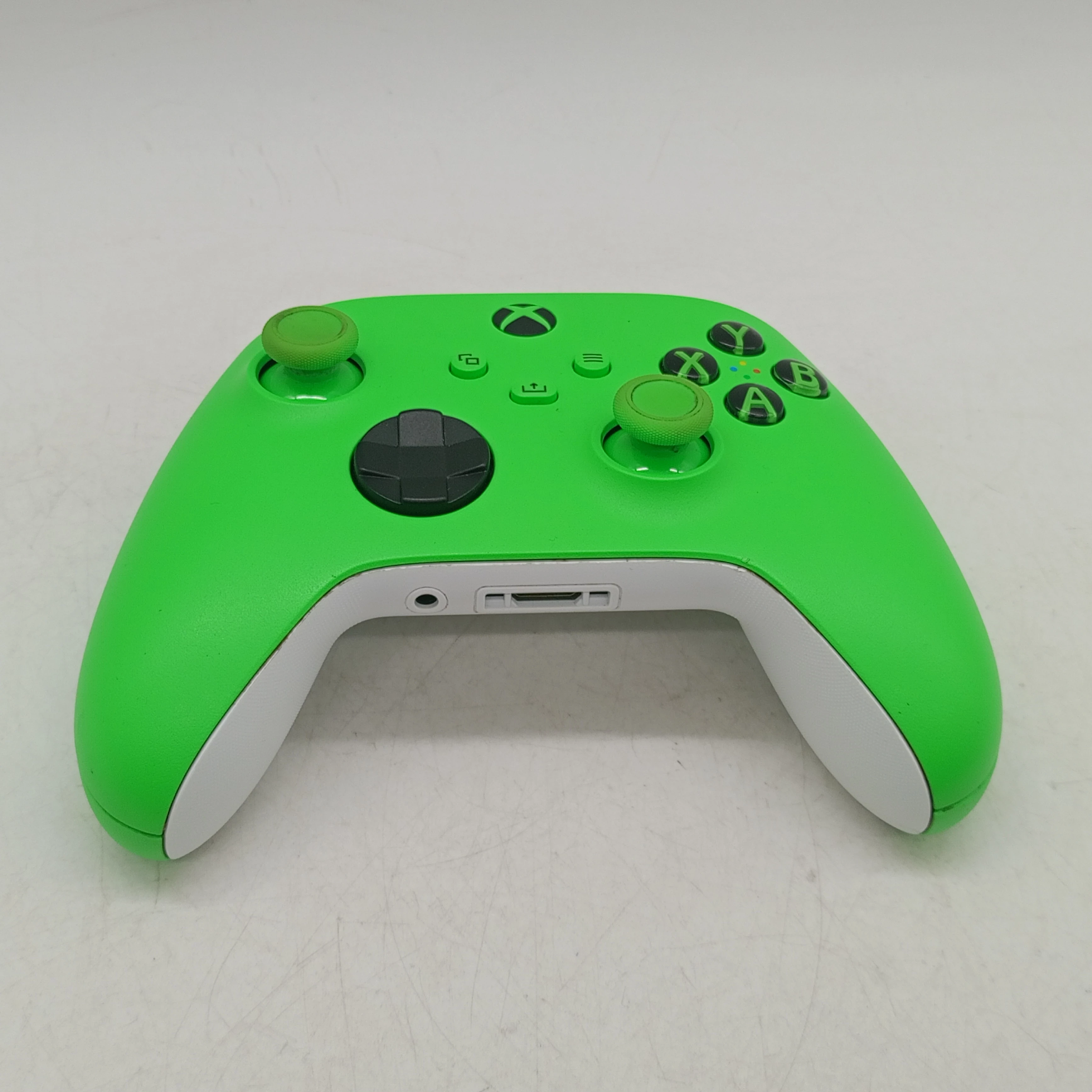 pad-xbox-series-xs-zielony-ean-gtin-0889842896480