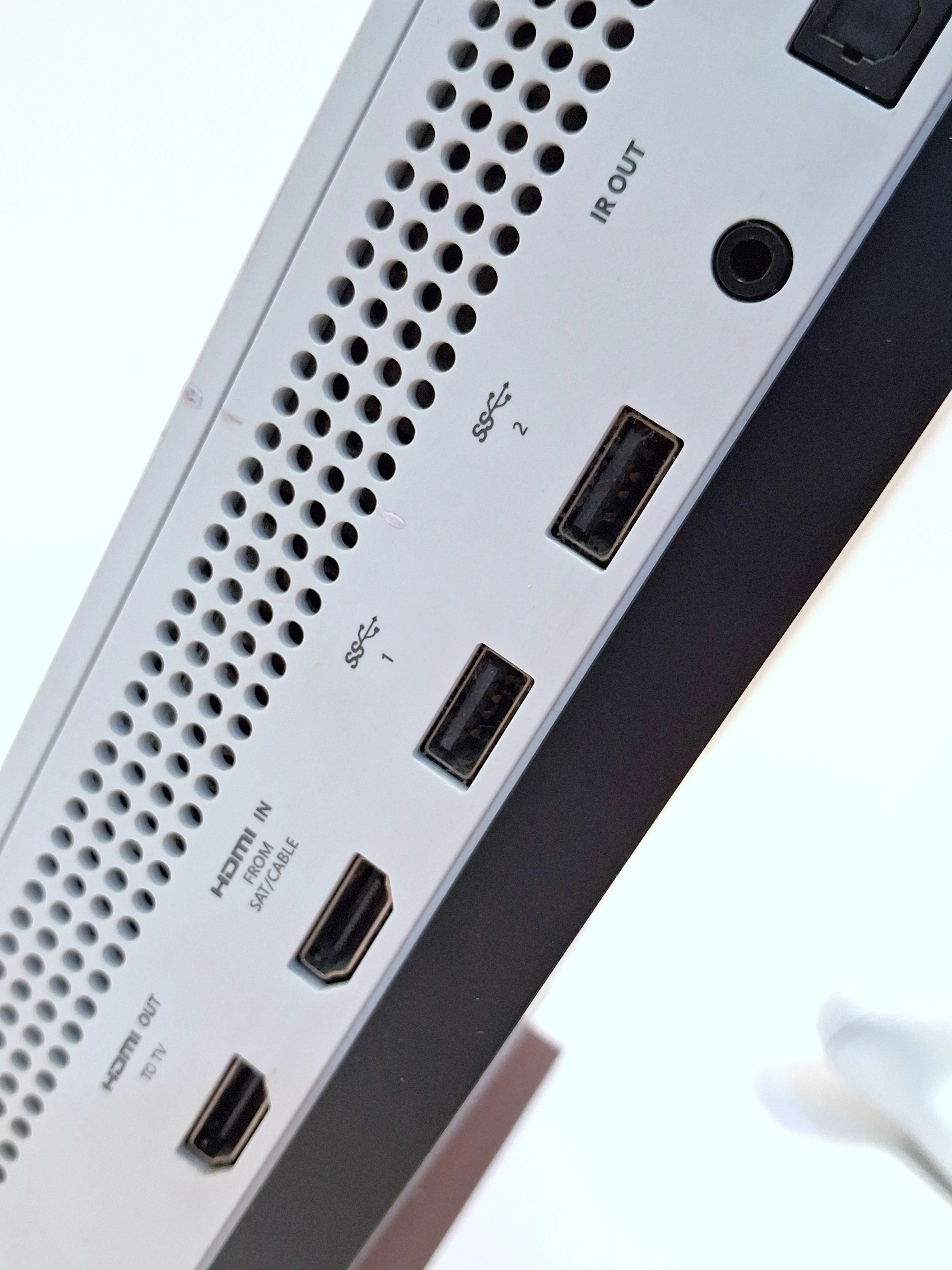 konsola-xbox-one-s-1t-pad-komunikacja-205986-2