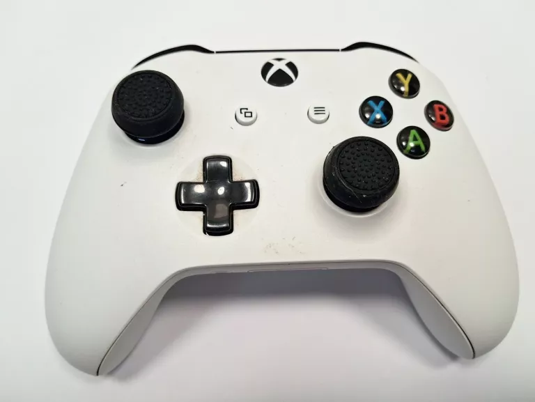 konsola-xbox-one-s-1t-pad-stan-11323-2
