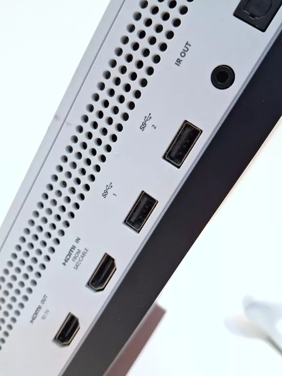 konsola-xbox-one-s-1t-pad-komunikacja-205986-2