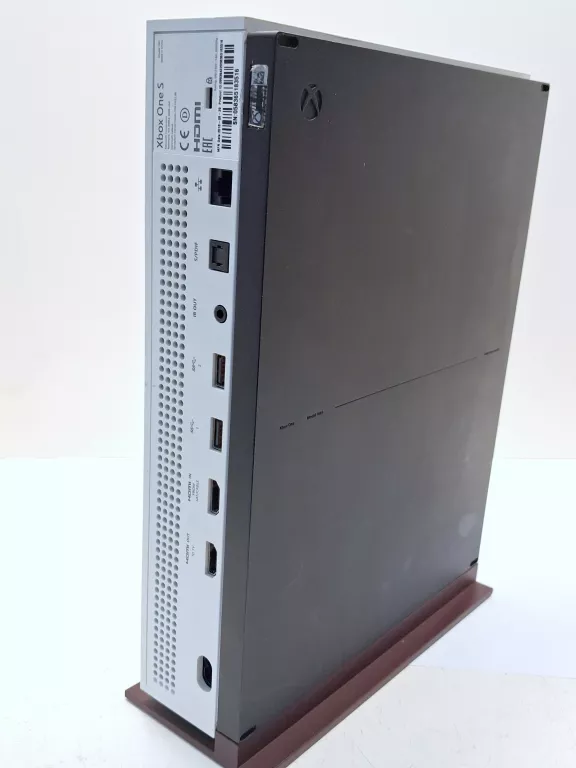 konsola-xbox-one-s-1t-pad-kolor-249512-1647414