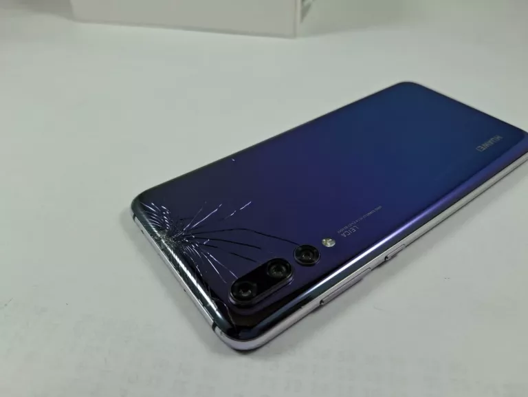 huawei-p20-pro-6128gb-pudelko-pamiec-ram-202865-214117