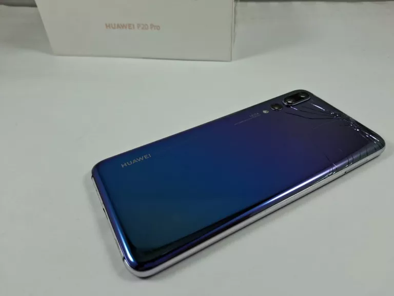 huawei-p20-pro-6128gb-pudelko-przekatna-ekranu-610