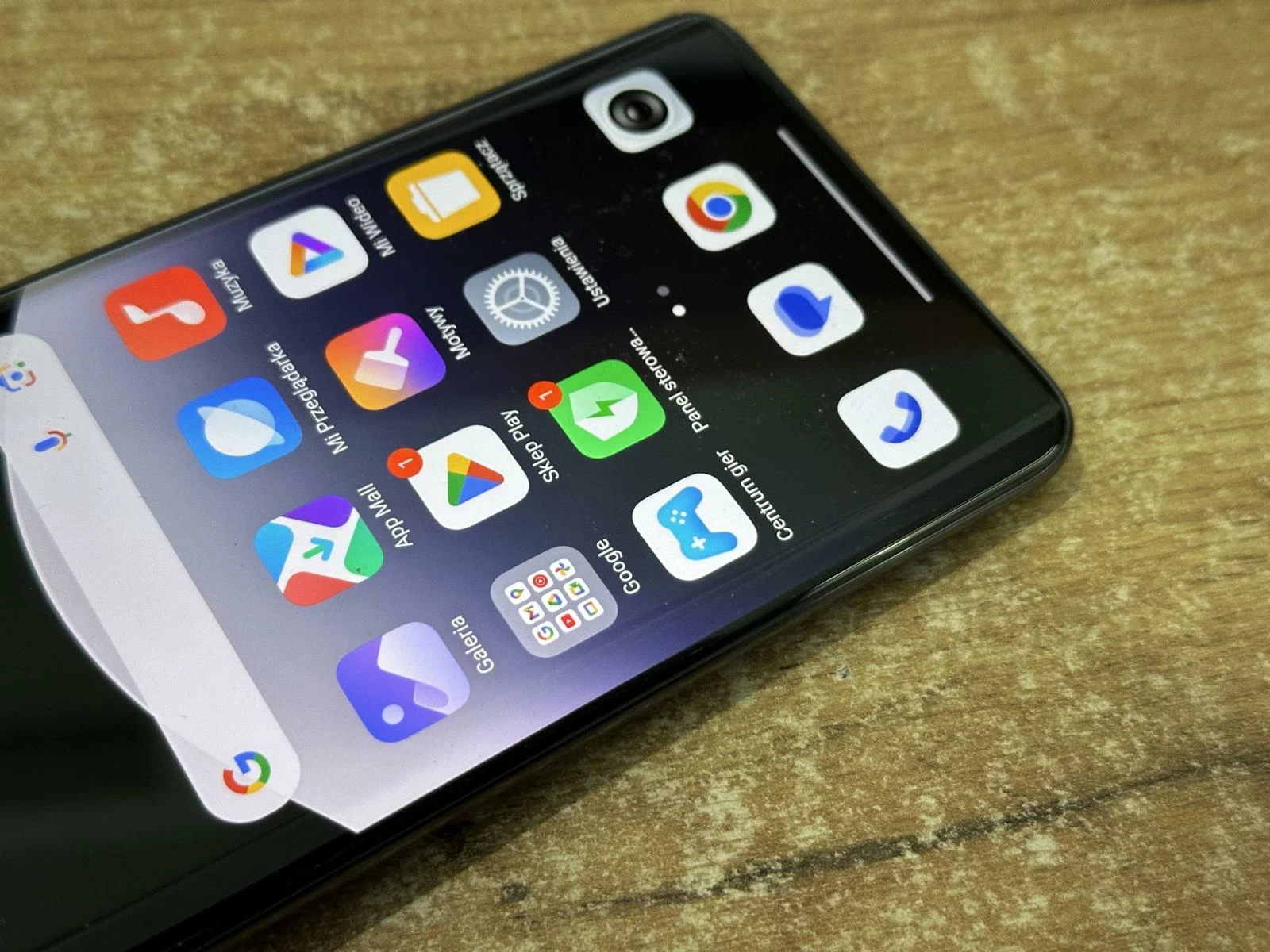 xiaomi-redmi-note-14-pro-5g-256gb-karton-orange-przekatna-ekranu-667