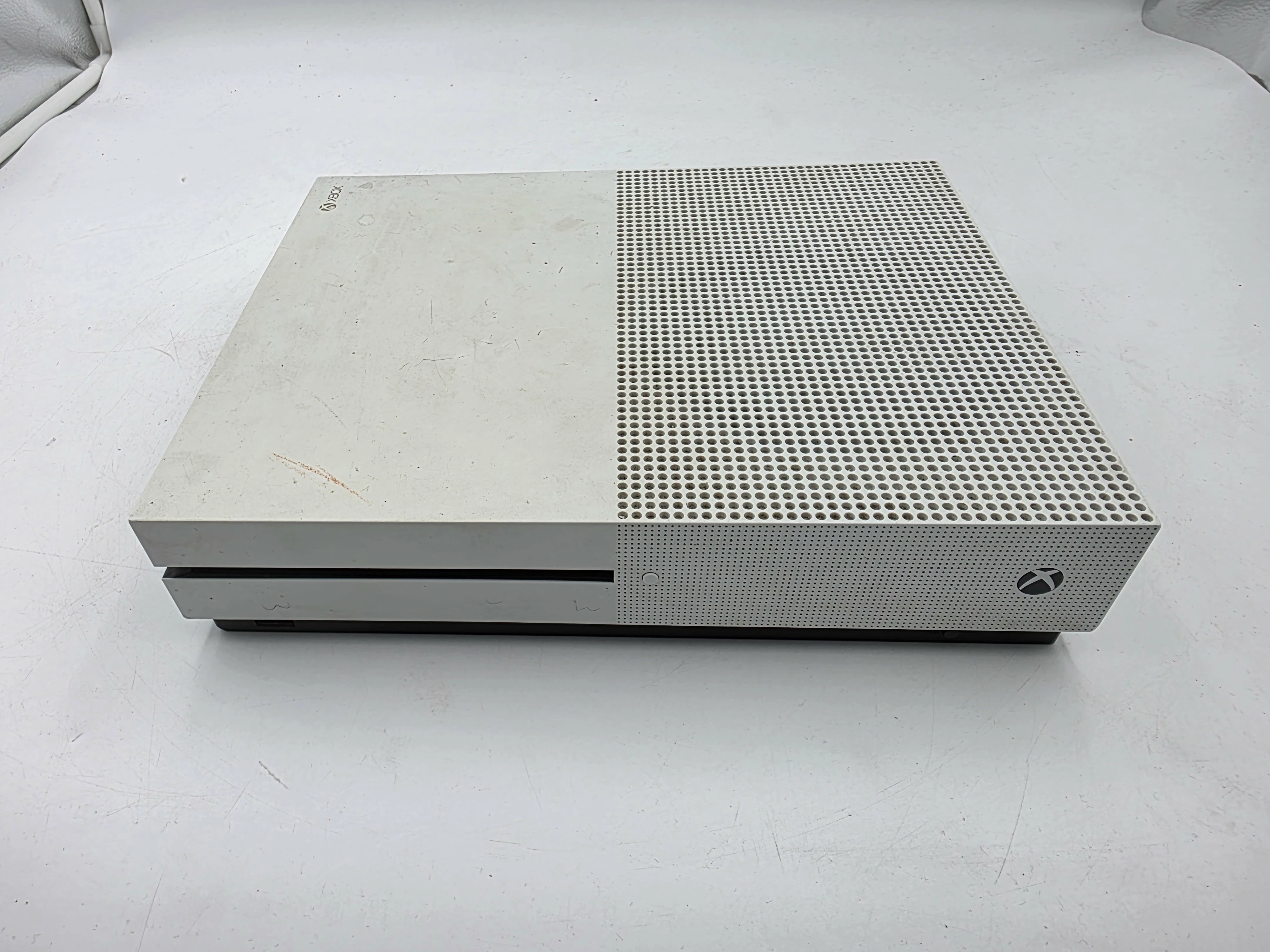 konsola-microsoft-xbox-one-s-500gb-1681-wersja-konsoli-130591-2
