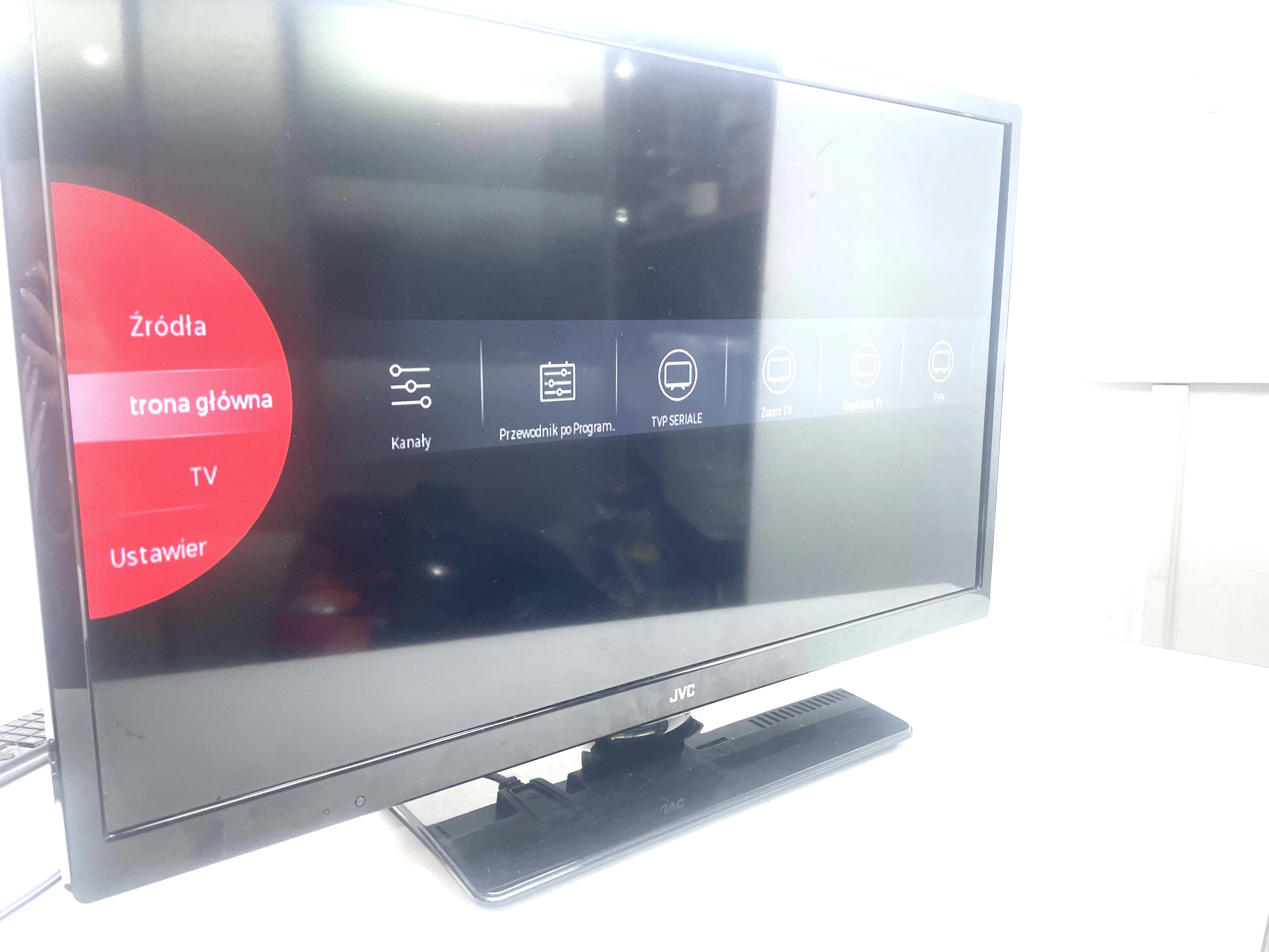 telewizor-jvc-led-24vh42p-pilot-pudelko-kod-producenta-24vh42p