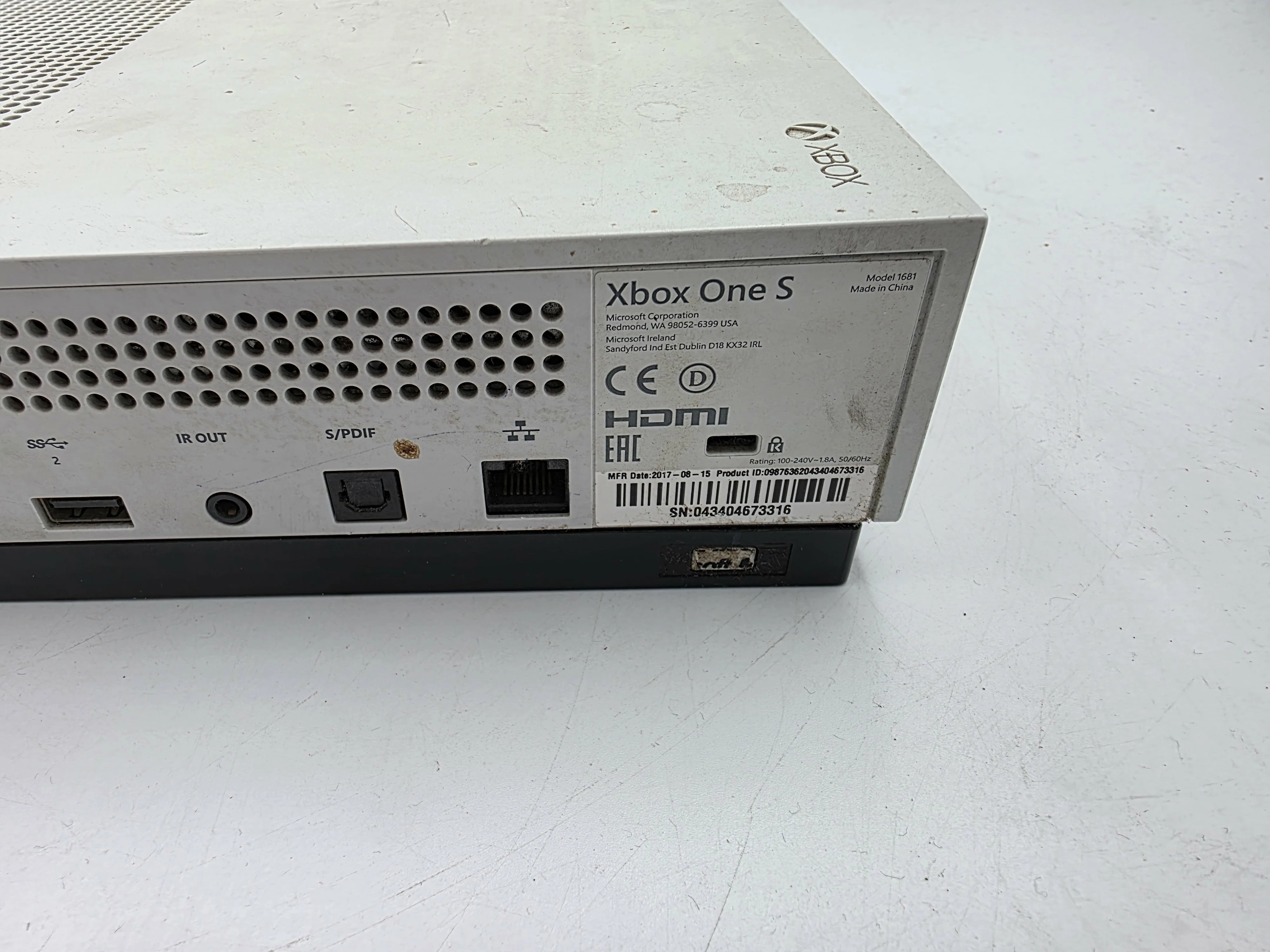 konsola-microsoft-xbox-one-s-500gb-1681-ean-gtin-0889842213294