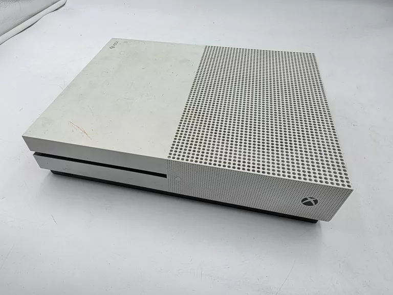 konsola-microsoft-xbox-one-s-500gb-1681-gry-w-zestawie-205998-225574