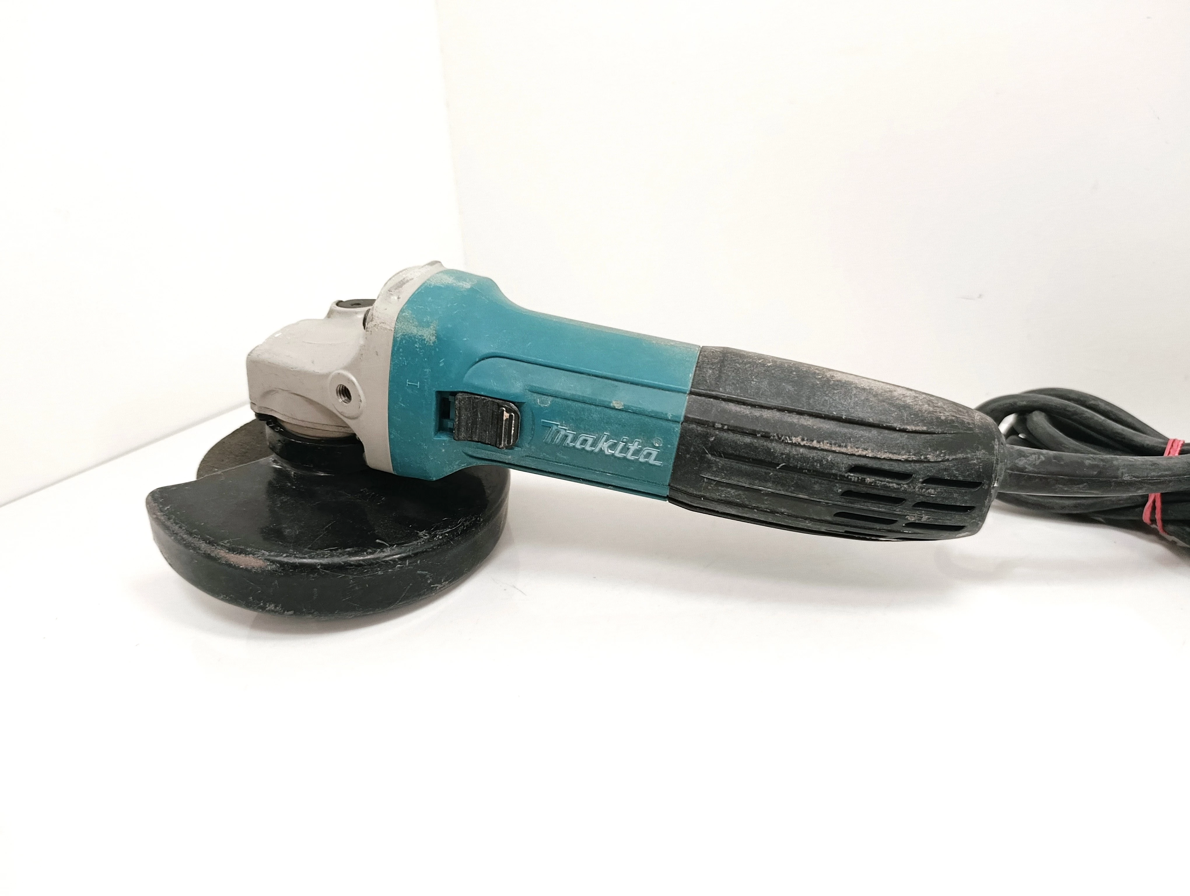 szlifierka-katowa-makita-ga5030r-ean-gtin-088381090841