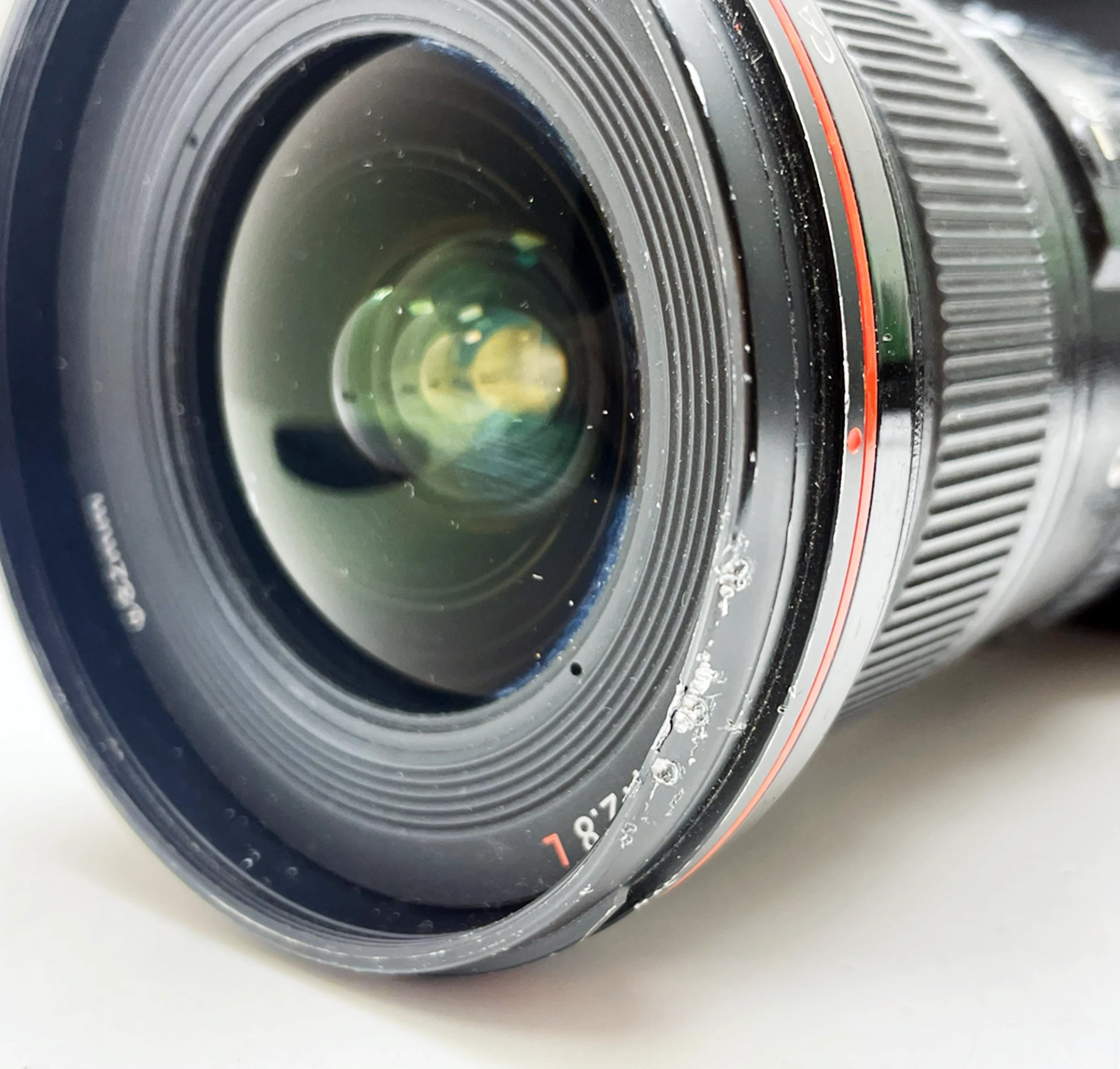 lustrzanka-canon-eos-6d-obiektyw-canon-ef-16-35-mm-f28-l-rozdzielczosc-2020