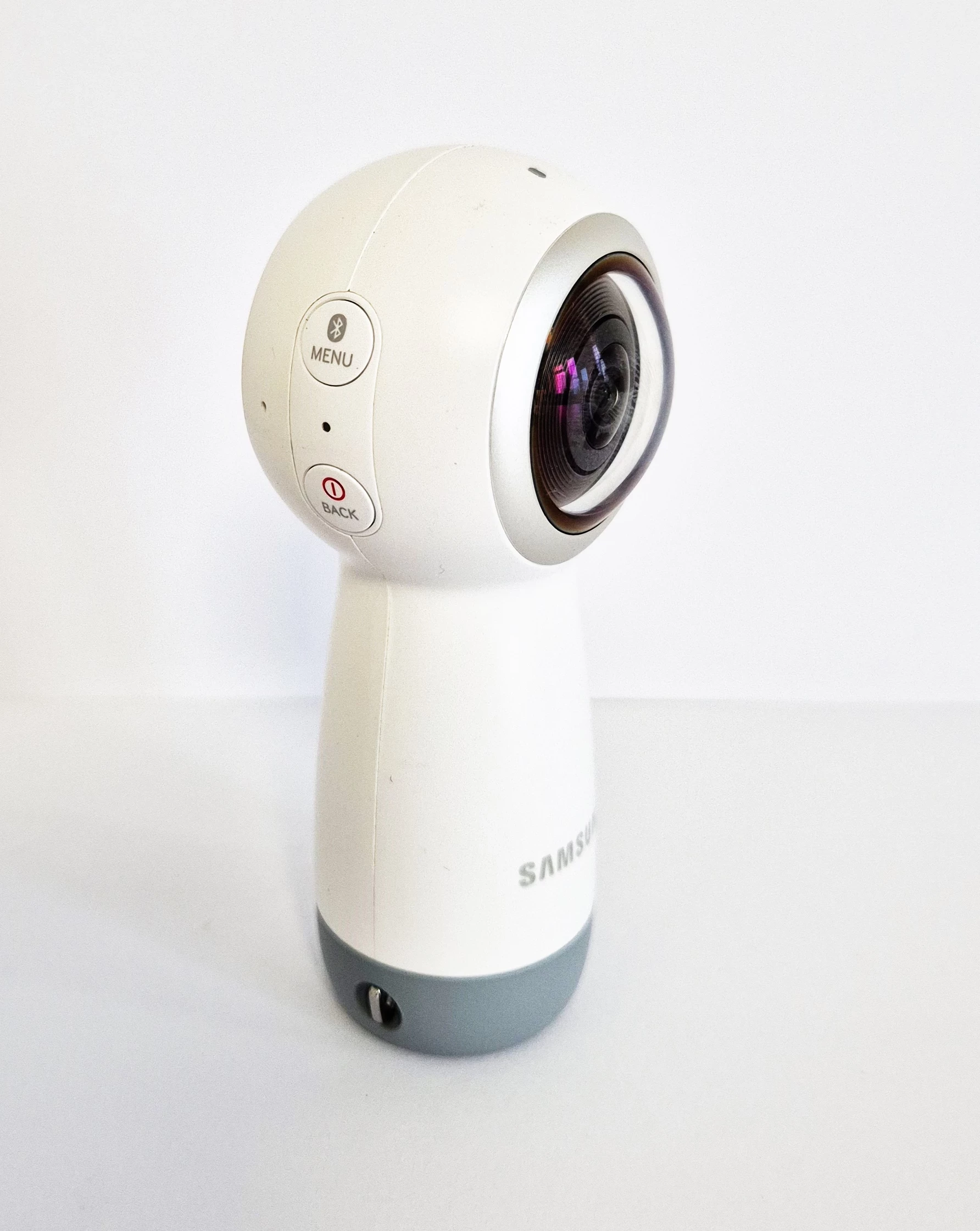 kamera-sportowa-samsung-gear-360-sm-r210-4k-przeznaczenie-130109-16384