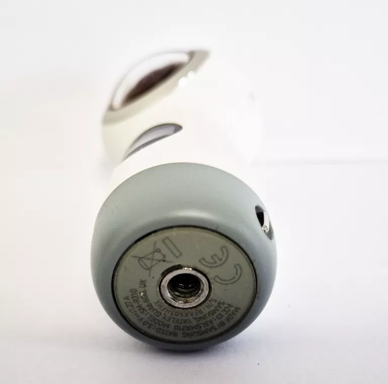 kamera-sportowa-samsung-gear-360-sm-r210-4k-kod-producenta-sm-r210nzwaxeo