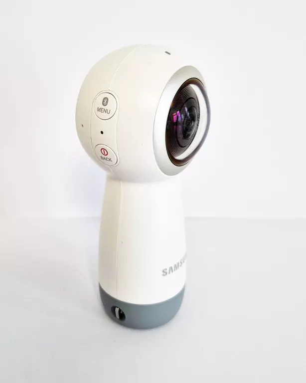 kamera-sportowa-samsung-gear-360-sm-r210-4k-przeznaczenie-130109-16384