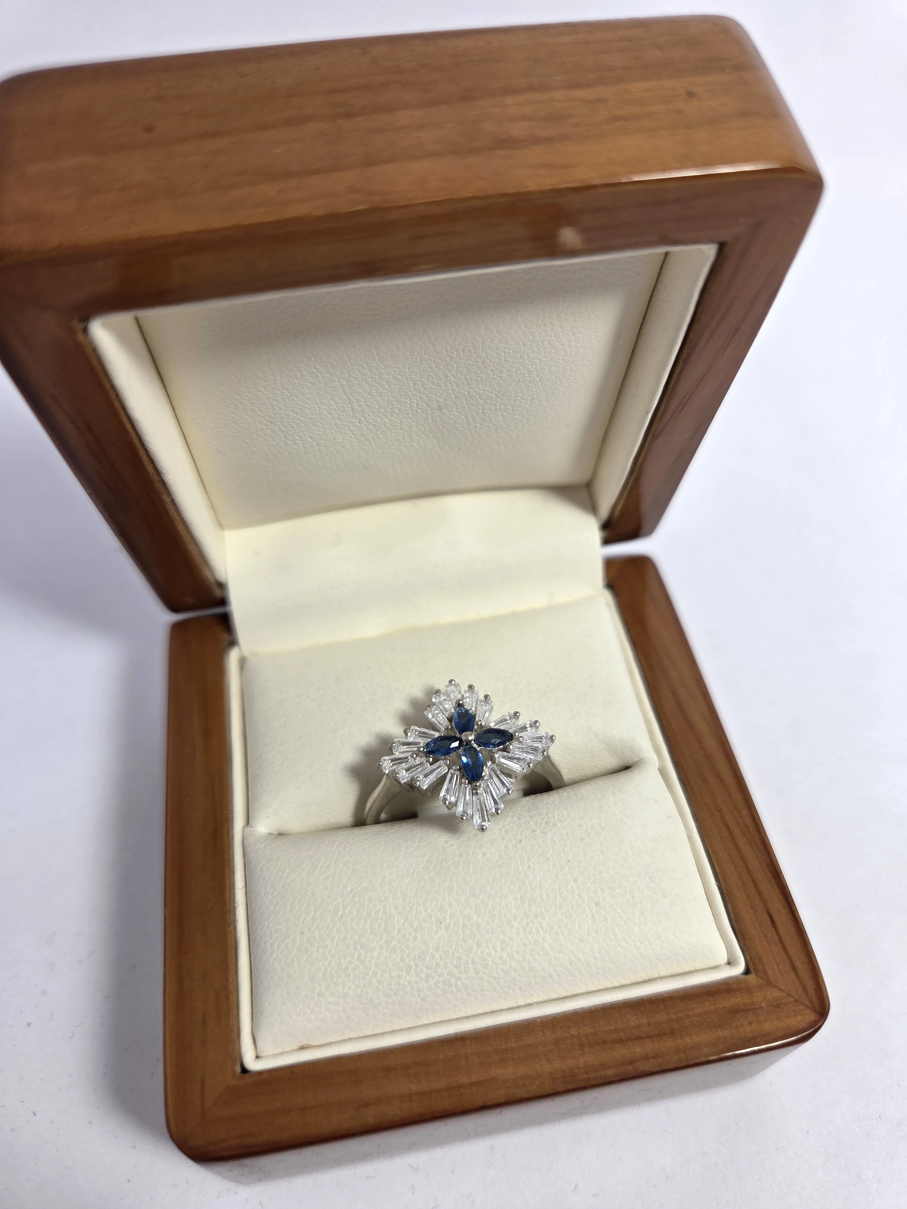 srebrny-pierscionek-925-295g-emilii-gierczak-35-szczecin-rs