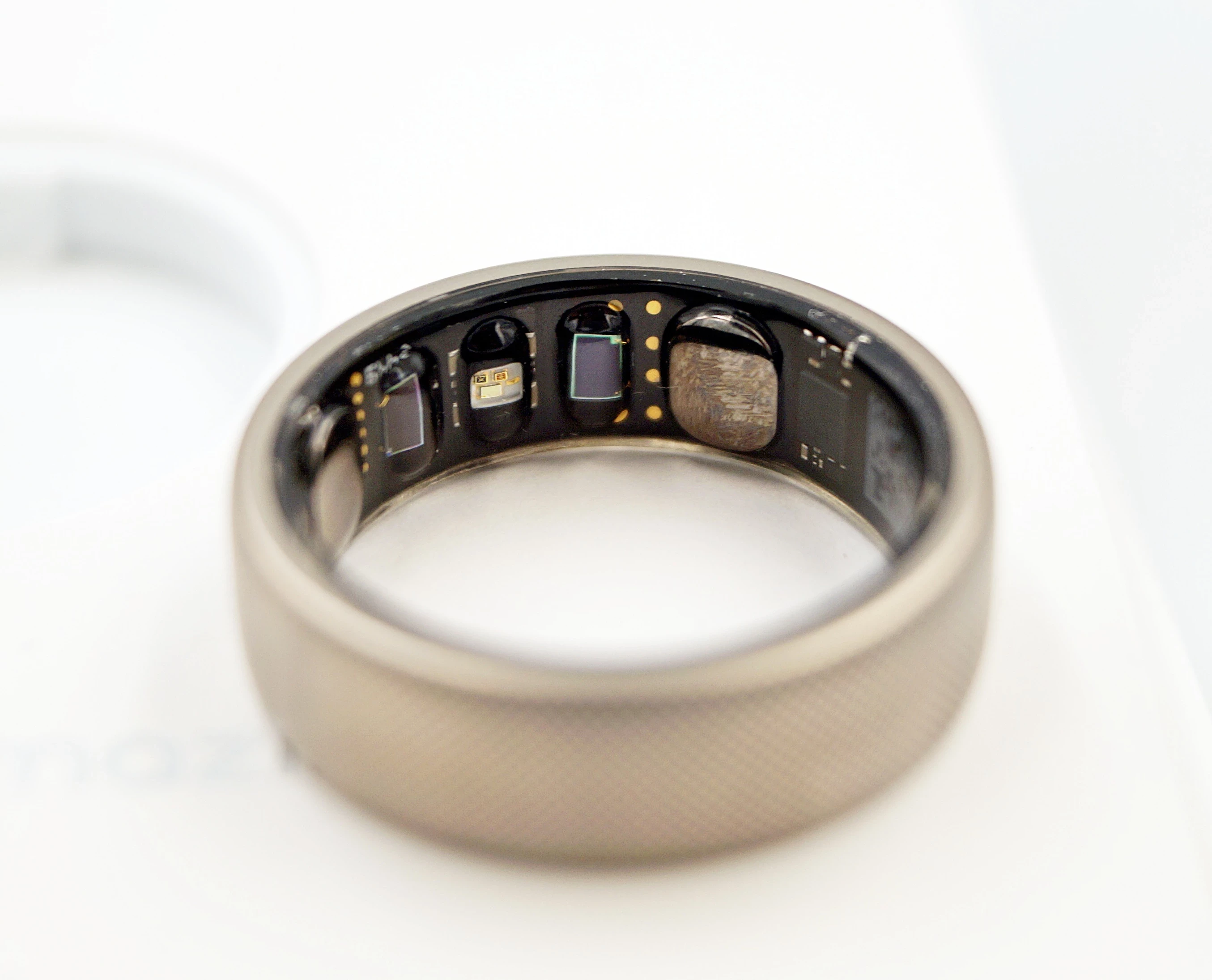 inteligentny-pierscien-amazfit-helio-ring-size-12-titanium-marka-248811-958954