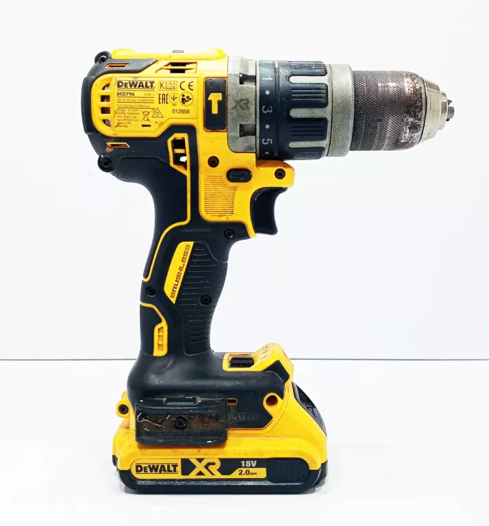 wiertarko-wkretarka-de-walt-dcd796-3x-aku-ladowarka-napiecie-v-128551-6
