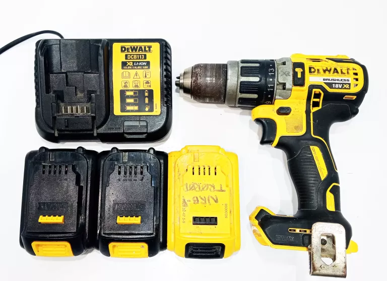 wiertarko-wkretarka-de-walt-dcd796-3x-aku-ladowarka-kod-producenta-dcd796d1