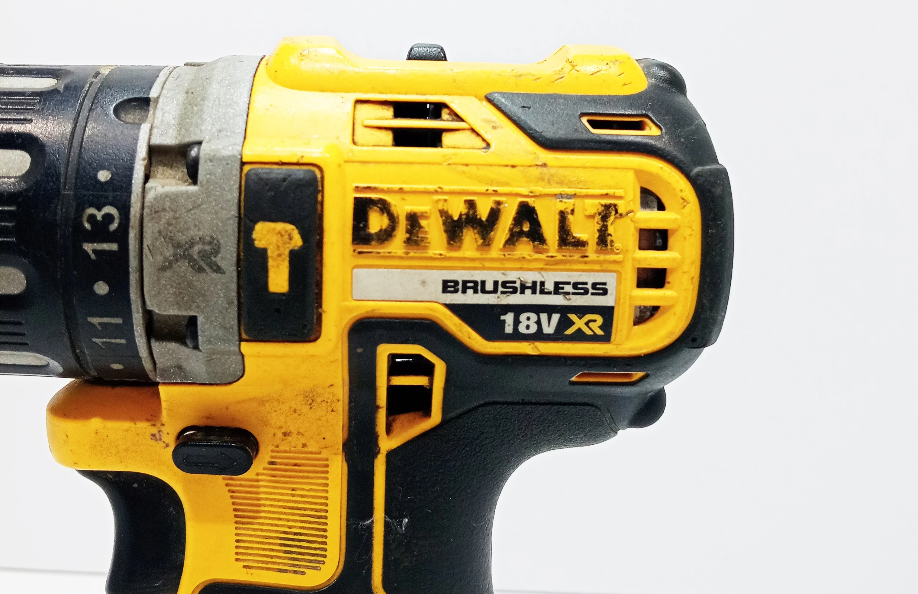 wiertarko-wkretarka-de-walt-dcd796-3x-aku-ladowarka-stan-11323-2