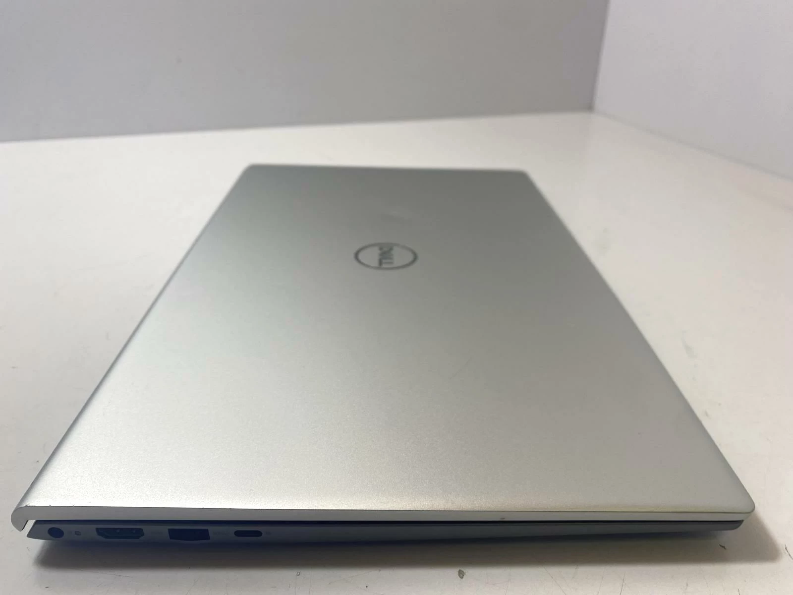 laptop-dell-vostro-5515-ryzen-5-5500u-16gb-ddr4-512gb-nvme-win-11-przekatna-ekranu-156