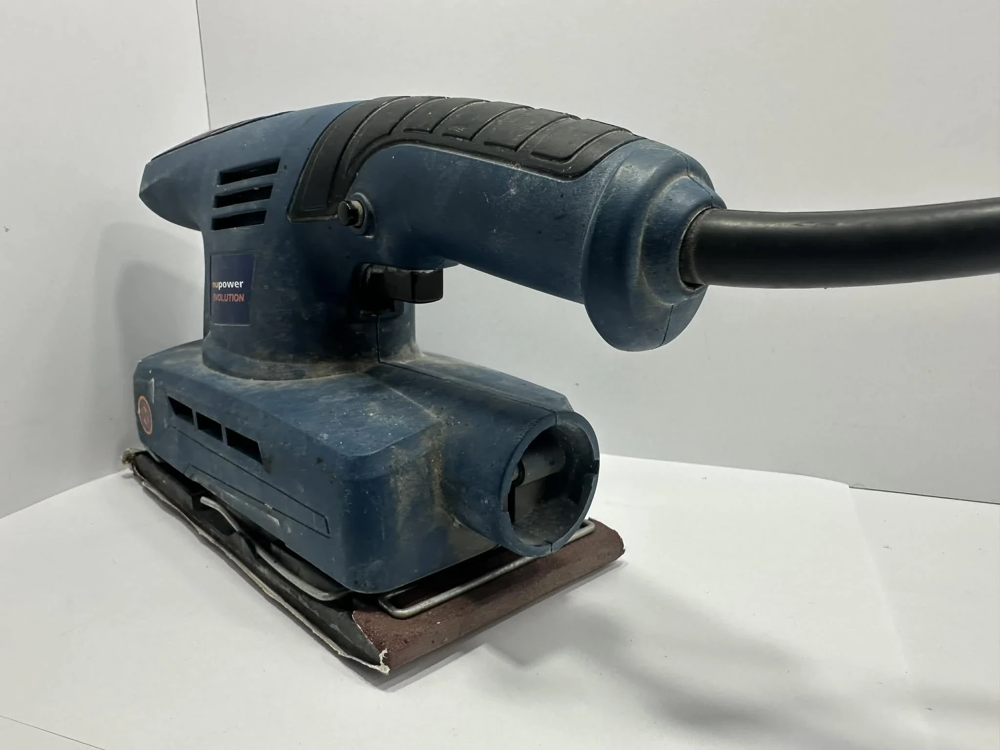 szlifierka-oscylacyjna-nupower-evolution-npe136-stan-11323-2