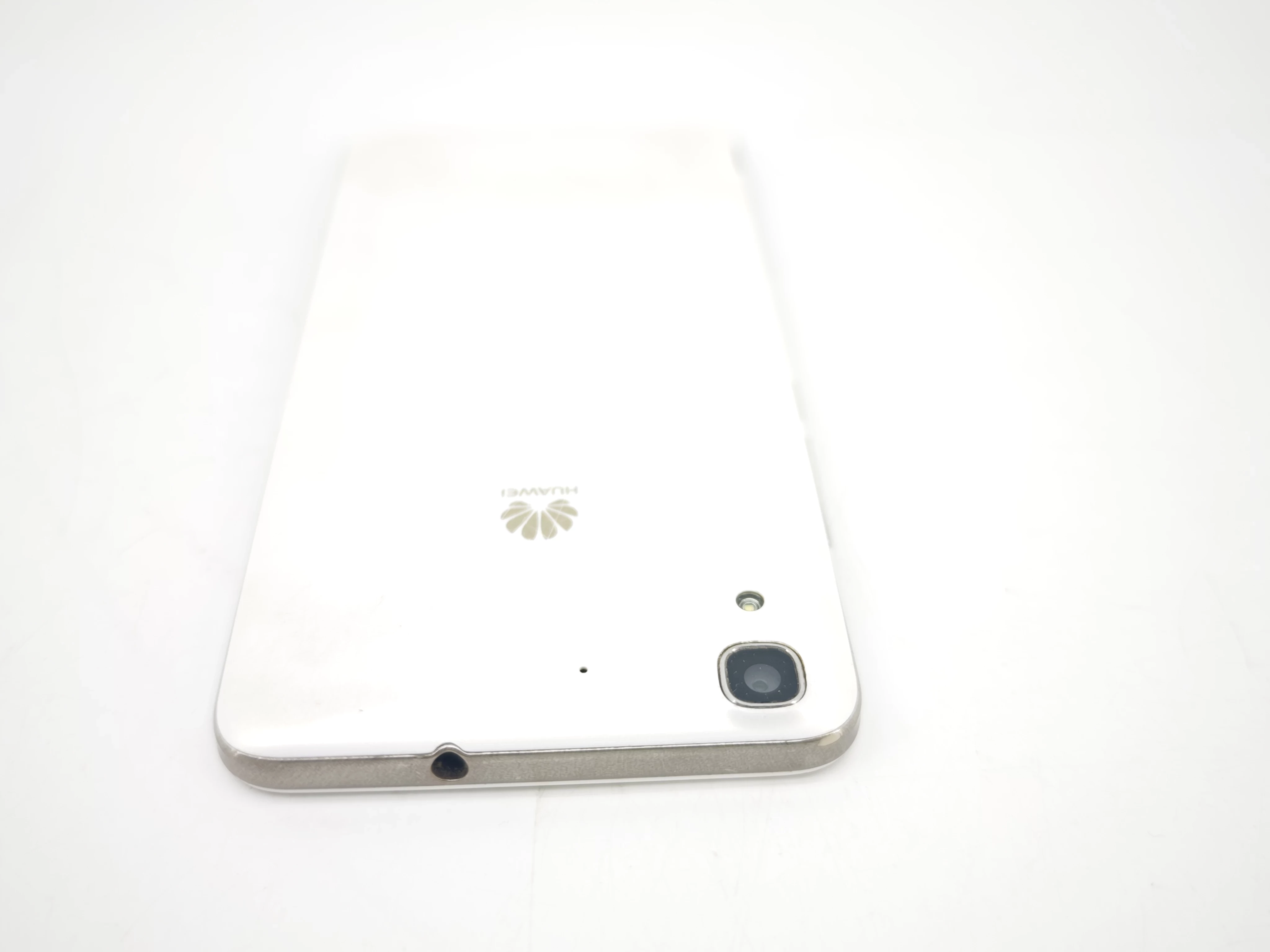 telefon-huawei-y6-bialy-pamiec-ram-202865-214129