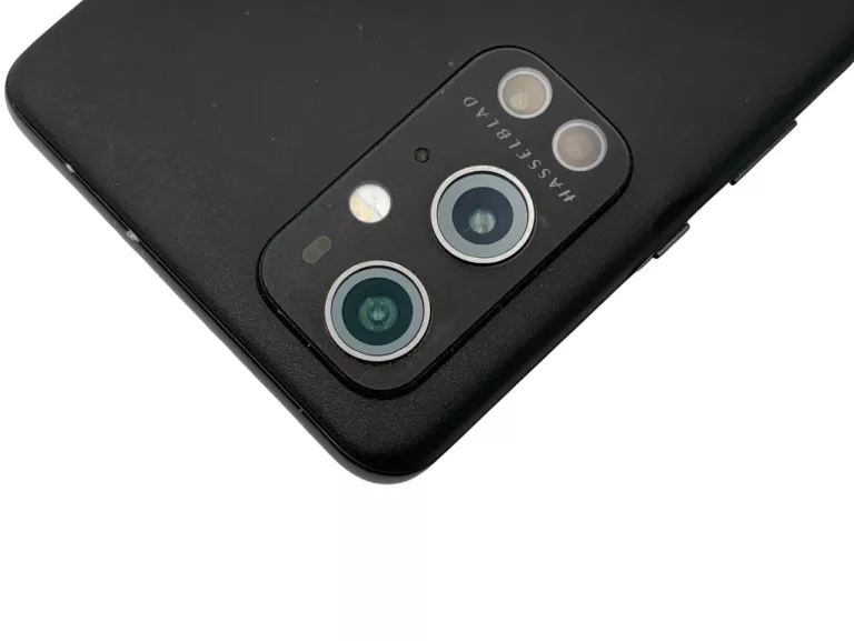 telefon-oneplus-9-pro-5g-12256gb-67-48mpix-nfc-4500mah-czarny-kod-producenta-5011101615