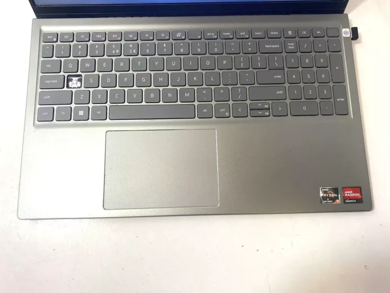 laptop-dell-vostro-5515-ryzen-5-5500u-16gb-ddr4-512gb-nvme-win-11-stan-11323-2
