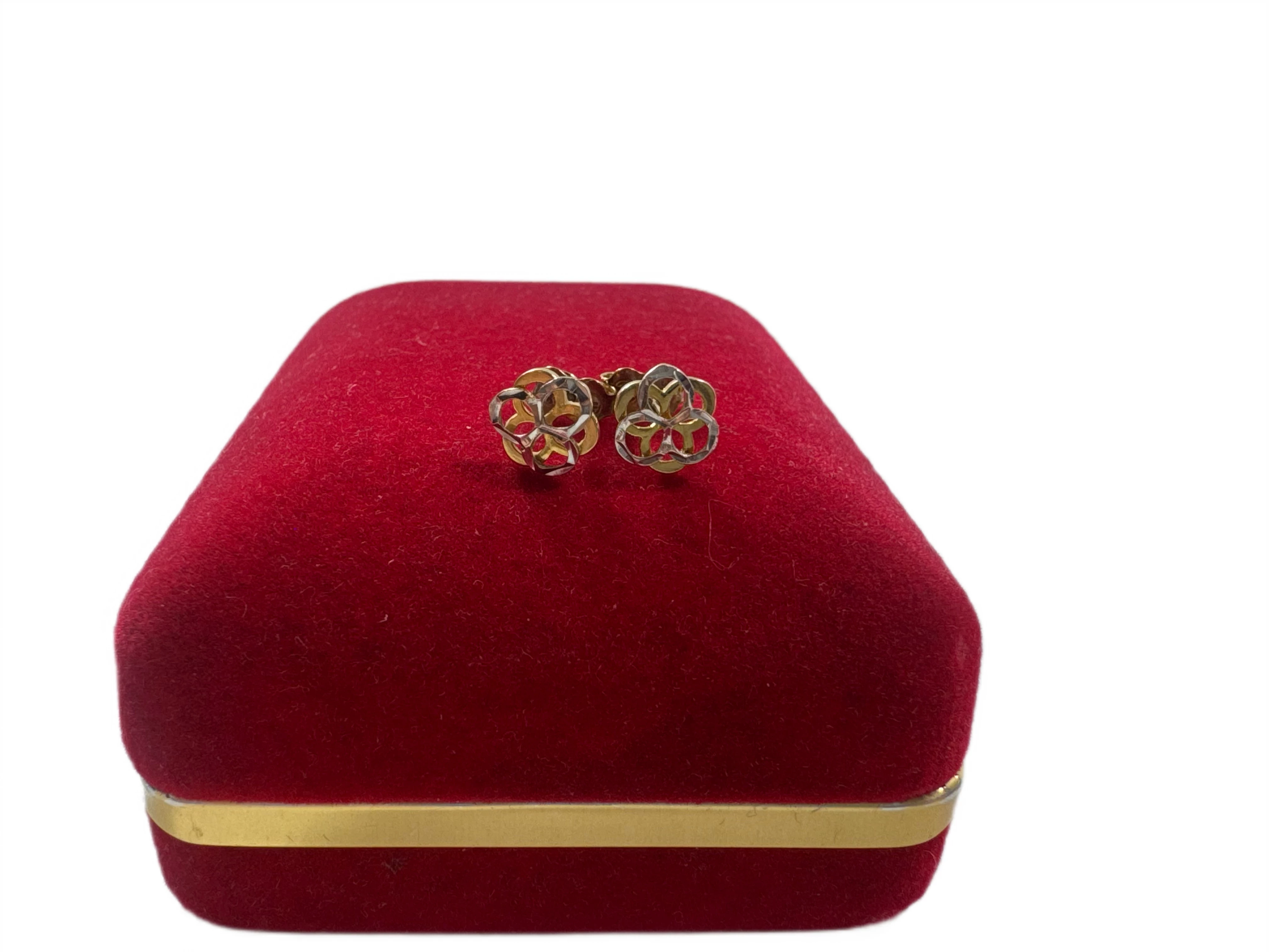 zlote-kolczyki-proby-333-077g-stan-11323-2