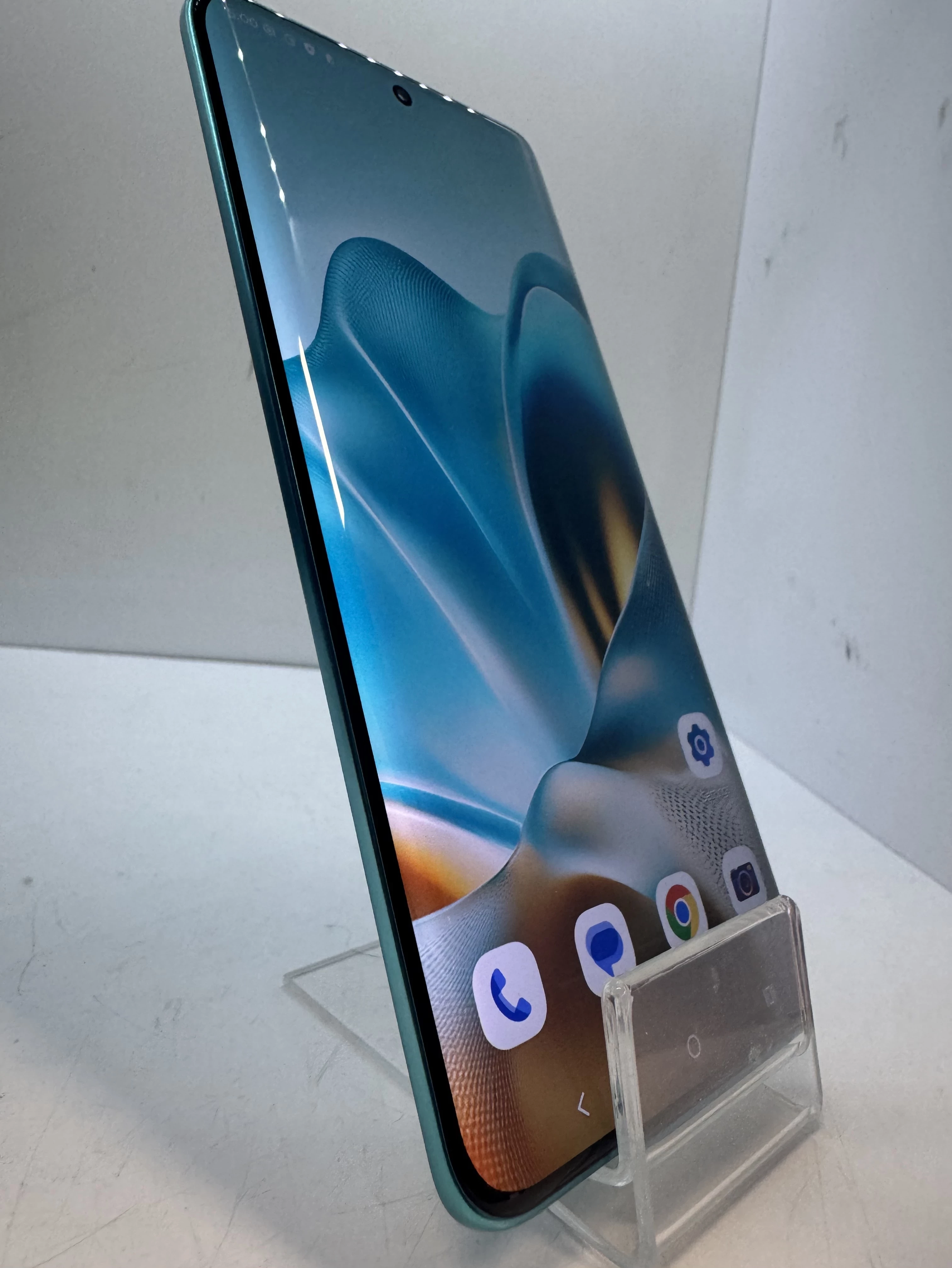 telefon-motorola-edge-60-fusionpudladetui-stan-11323-2