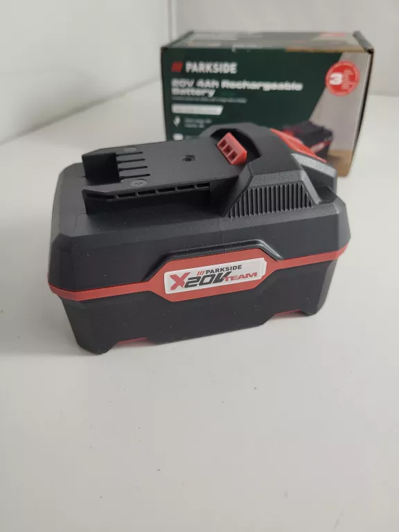 akumulator-litowo-jonowy-4-ah20-v-4-ah-pudelko-ean-gtin-4052916677056