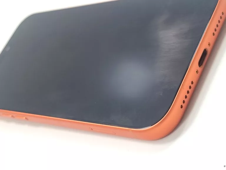 telefon-iphone-17-pro-max-256gb-wbudowana-pamiec-202869-214185