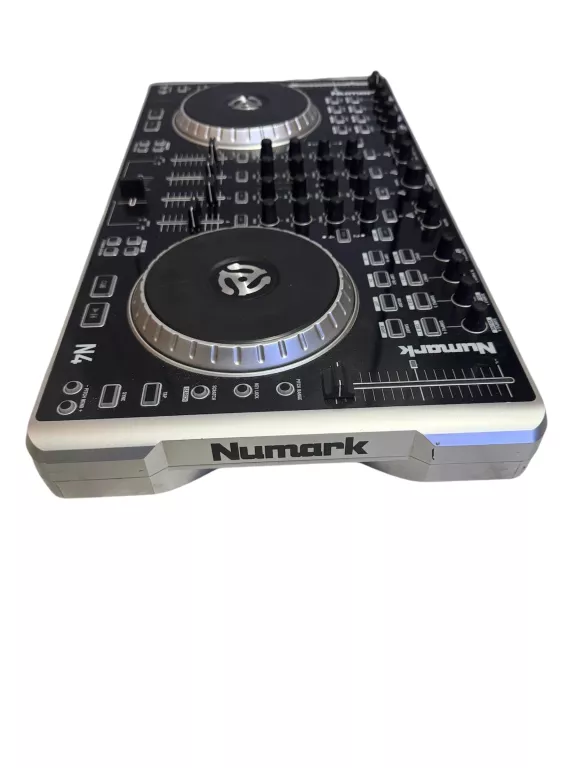 kontroler-dj-numark-n4-dla-profesjonalnych-dj-ow-pasmo-przenoszenia