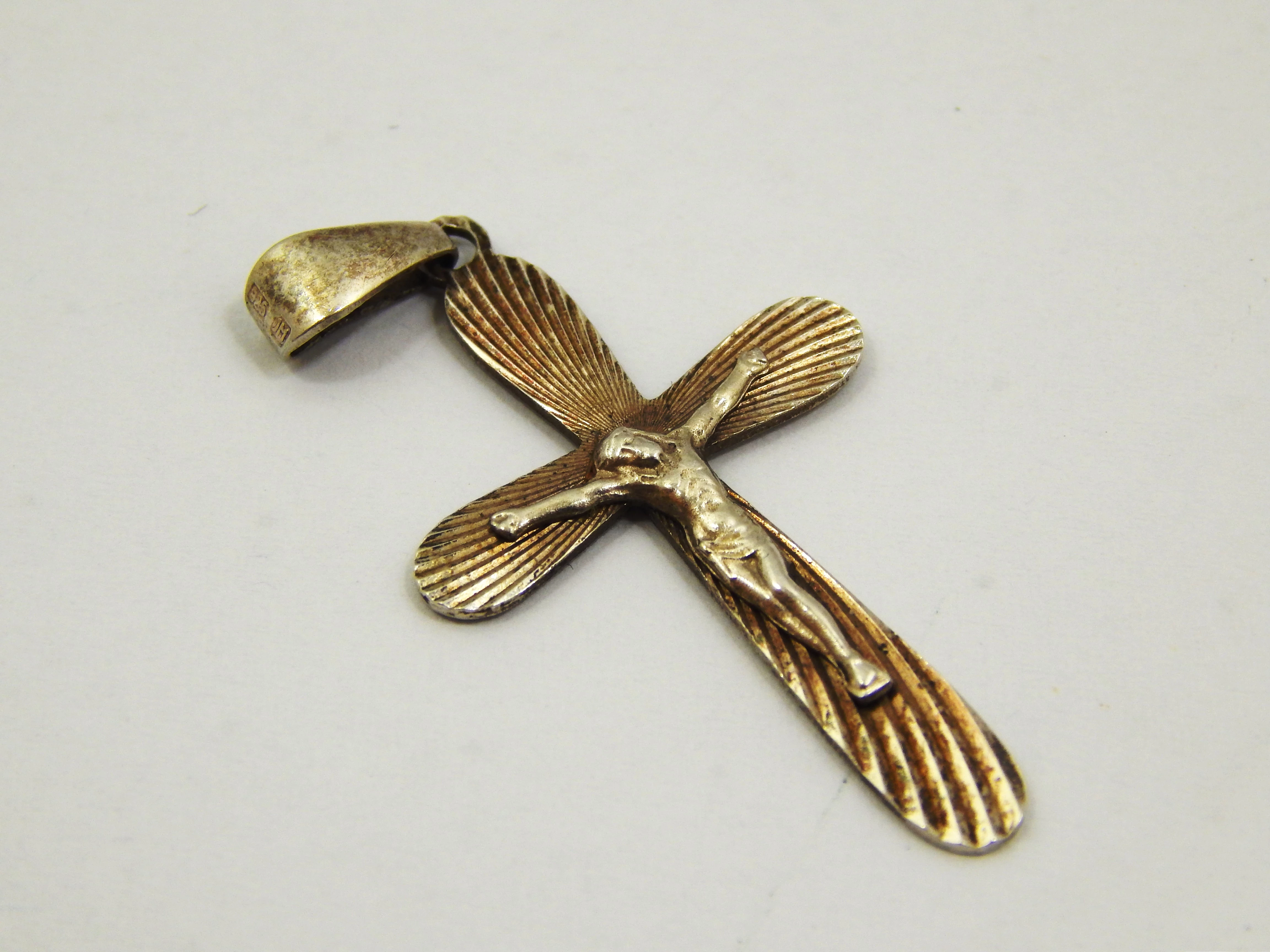 srebrny-krzyzyk-p925-w186-chrusciela-17-warszawa-dz-matuszewicz-spj