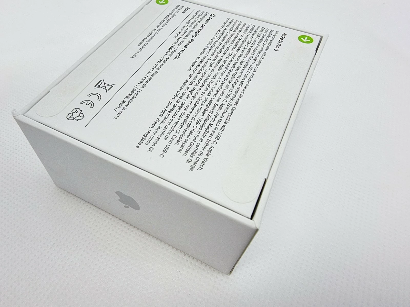 apple-airpods-pro-3-z-anc-biale-mfhp4zma-kolor-dominujacy-129357-2