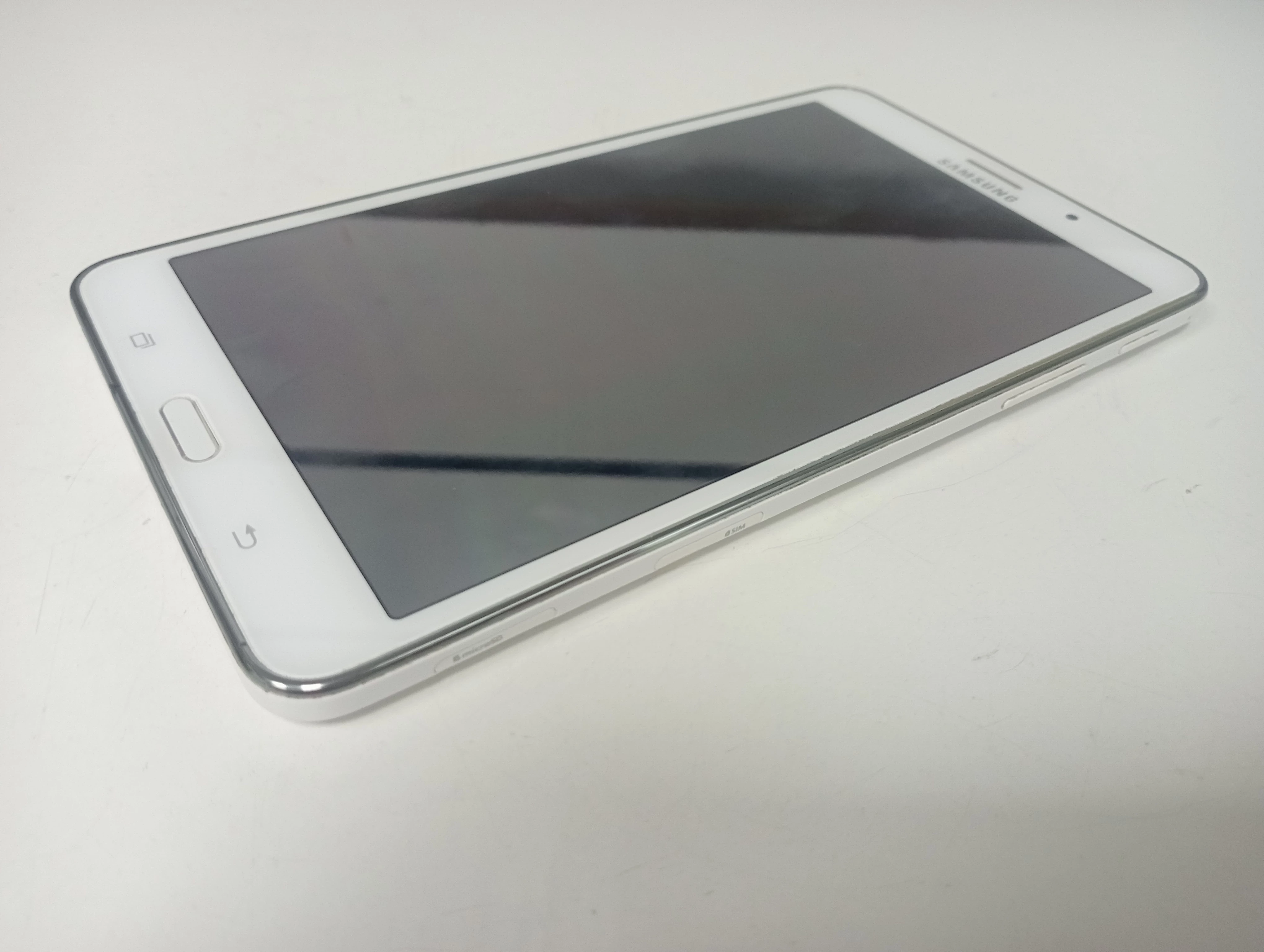 tablet-samsung-galaxy-tab4-sm-t235-przekatna-ekranu-700