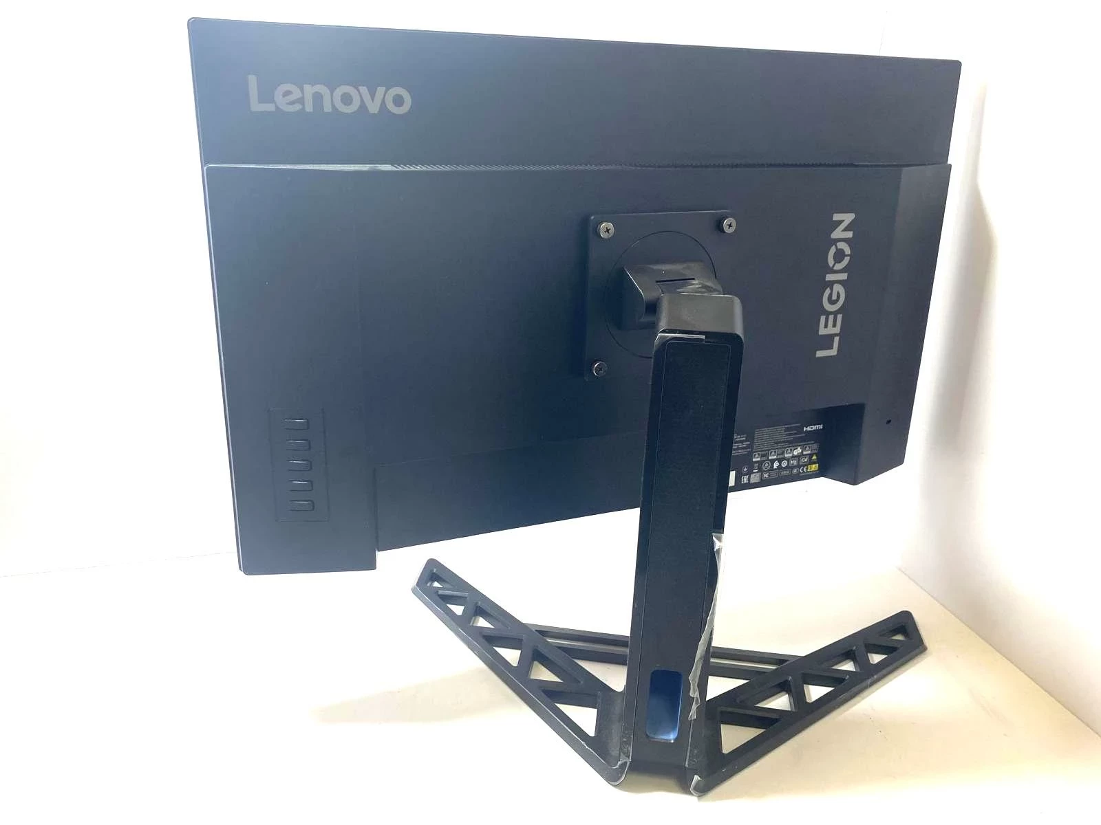 monitor-komputerowy-led-lenovo-legion-r27fc-30-27-1920-x-1080-px-va-stan-11323-2