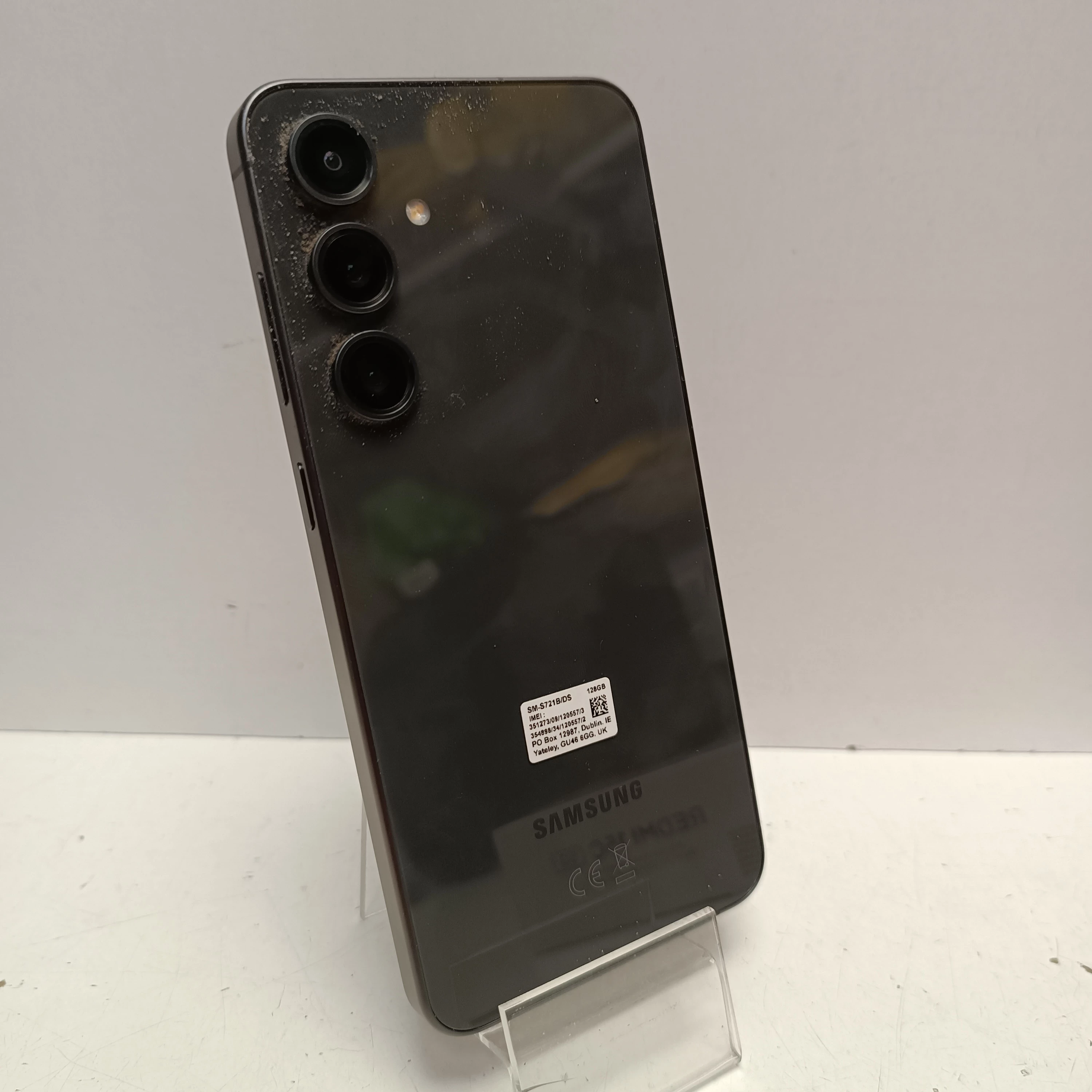 telefon-samsung-galaxy-s24-fe-8128gb-pamiec-ram-202865-214113