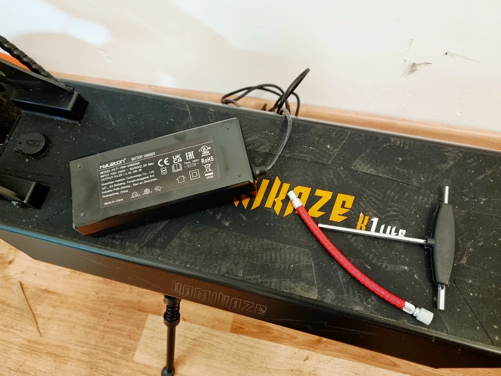 hulajnoga-elektryczna-kamikaze-k1-lite-60km-800w-hamulec-231021-2046455