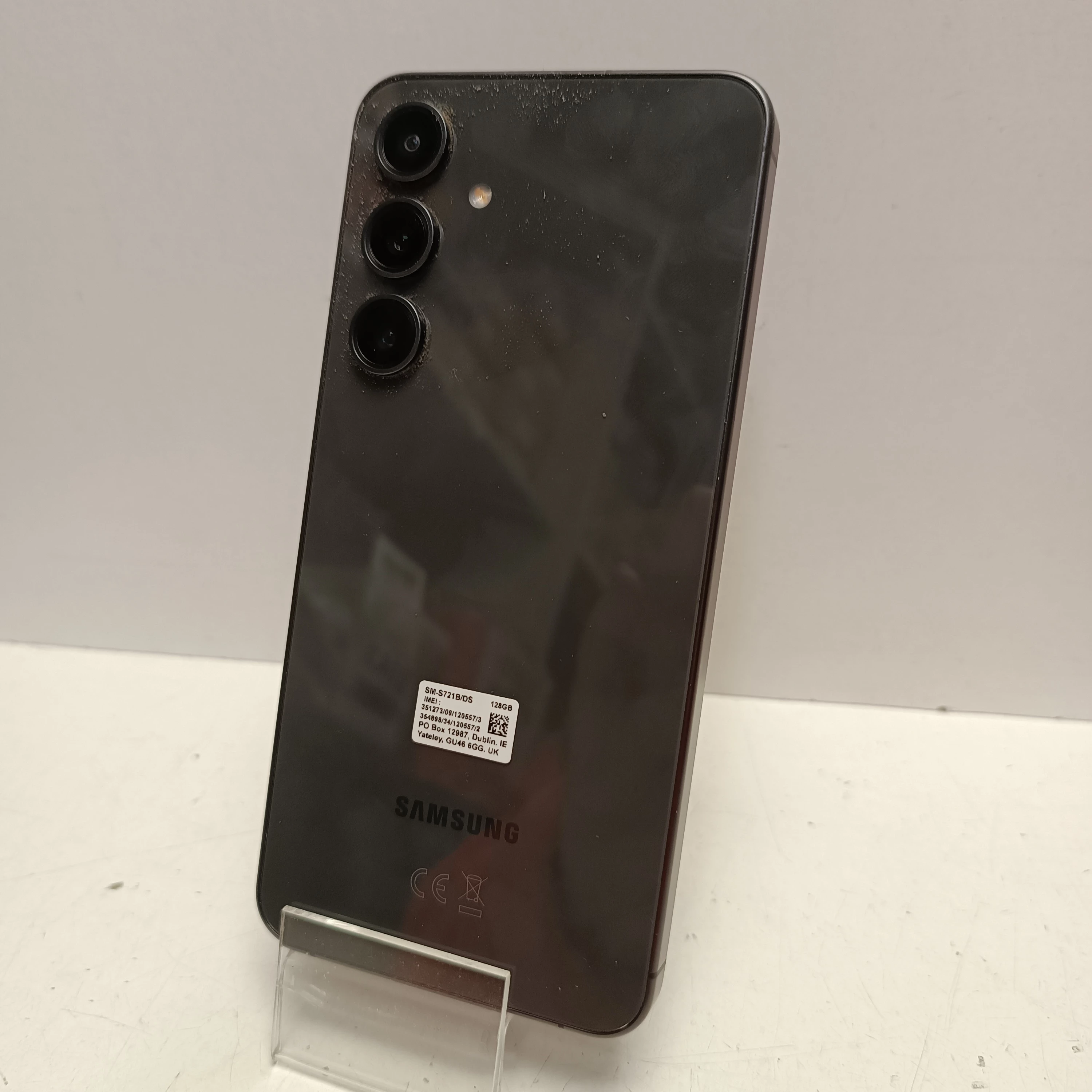 telefon-samsung-galaxy-s24-fe-8128gb-system-operacyjny-4388-1