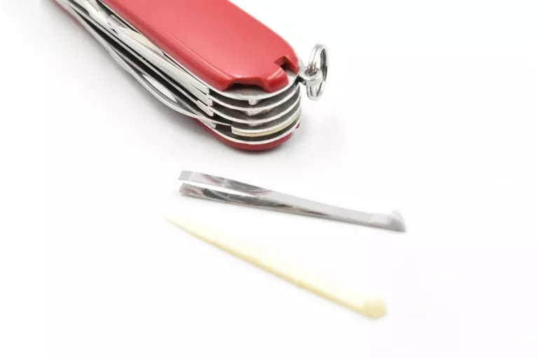 szwajcarski-scyzoryk-victorinox-13703-climber-91mm-14-funkcji-czerwony-stan-11323-2