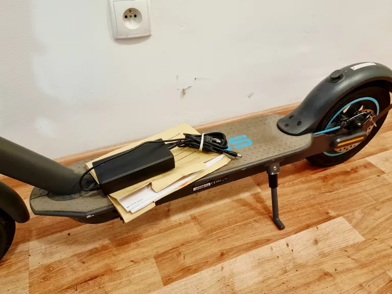 hulajnoga-elektryczna-motus-scooty-10-lite-2022-liczba-kol-227025-318605