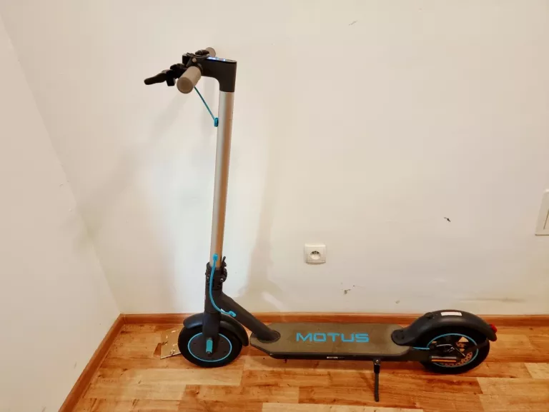hulajnoga-elektryczna-motus-scooty-10-lite-2022-stan-11323-2