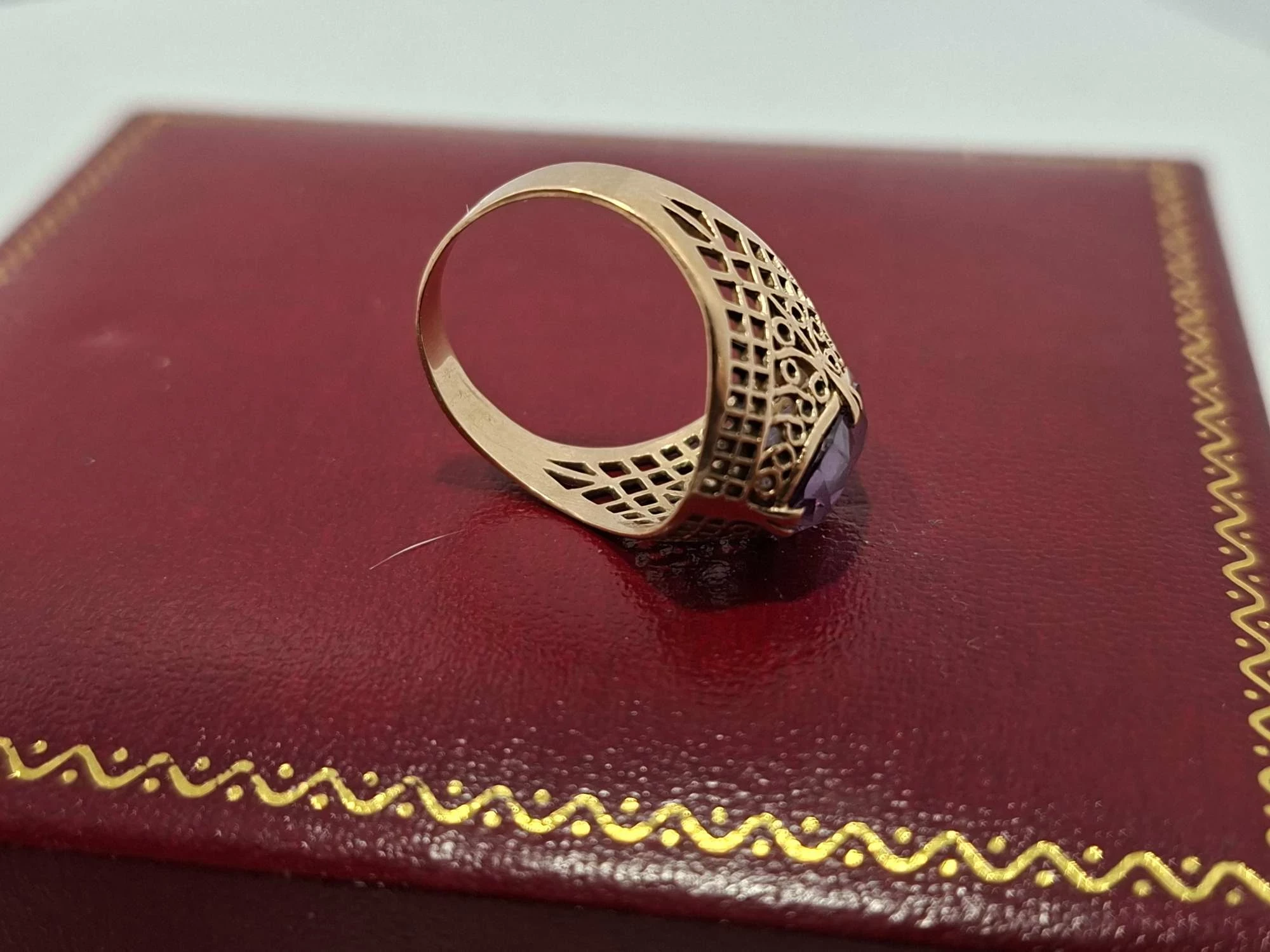 doskonaly-zloty-pierscionek-364g585-rodzaj-2205-2