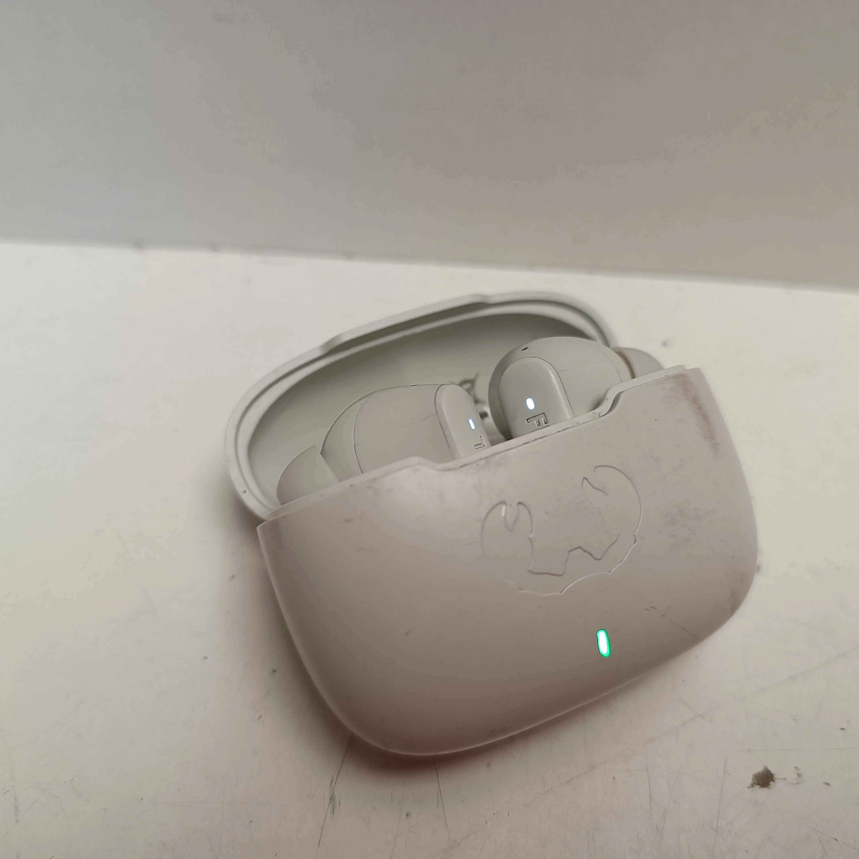 sluchawki-fresh-n-rebel-v1-001-osiedle-teatralne-3u15-krakow