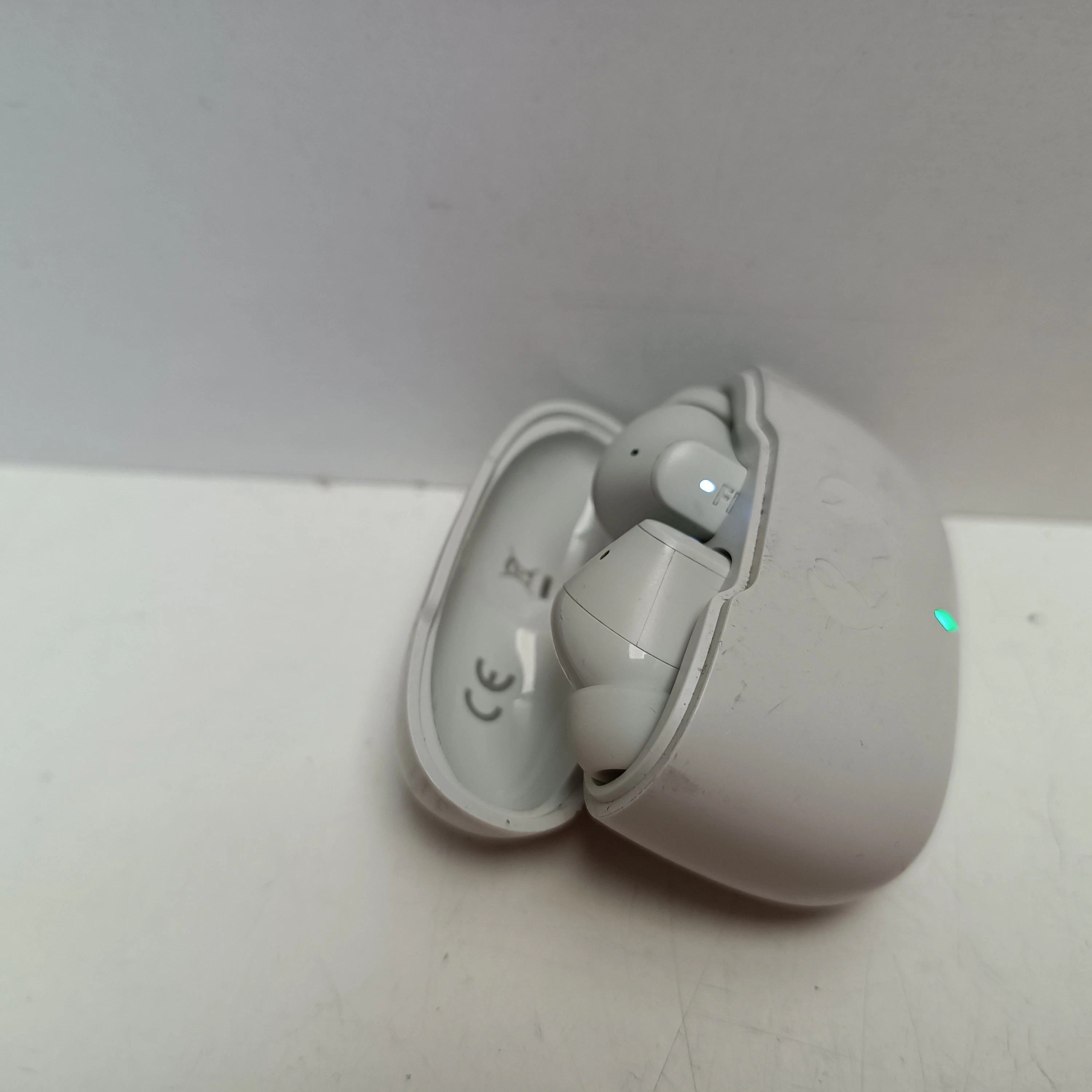 sluchawki-fresh-n-rebel-v1-001-kolor-dominujacy-129357-3