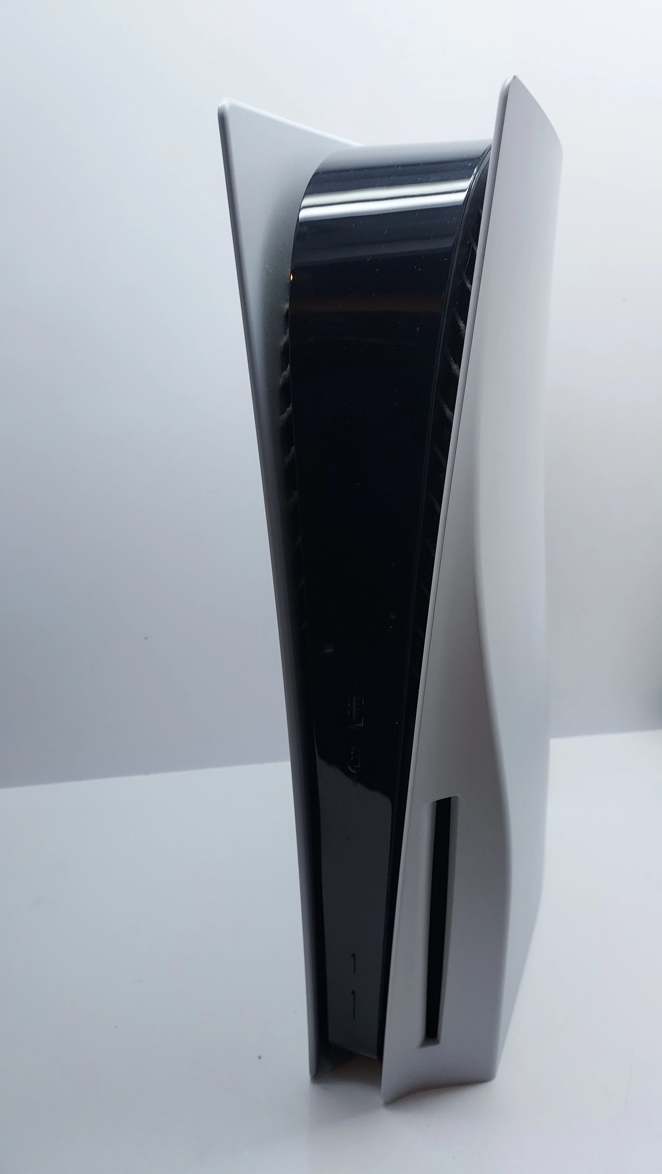 konsola-sony-play-stationb-5-z-padem-barlickiego-47-kutno