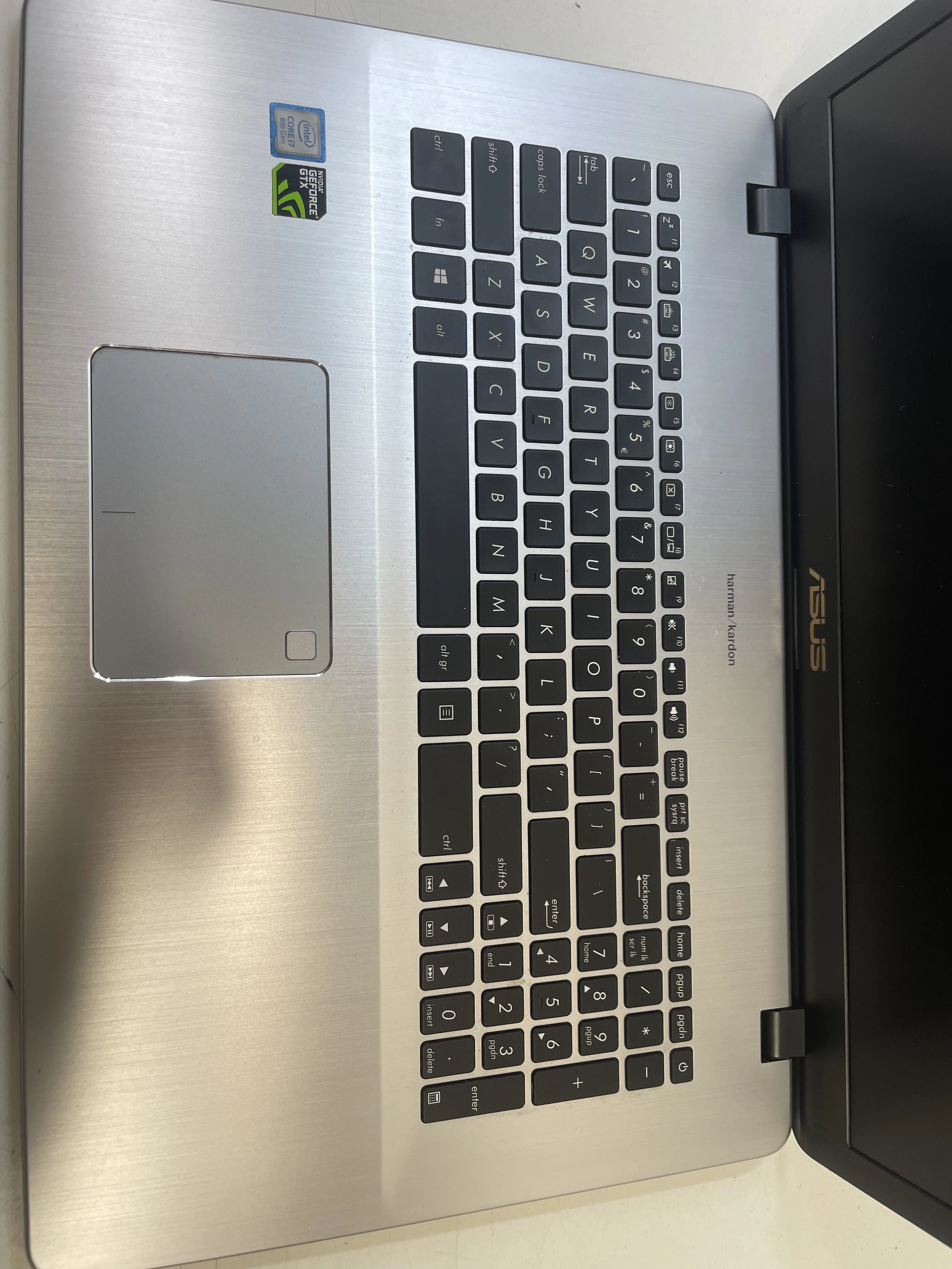 laptop-asus-vivobook-pro-17-pud-seria-procesora-4366-30