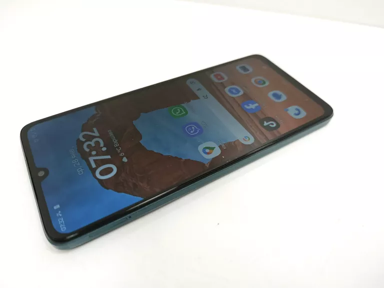 telefon-moto-g06-power-kod-producenta-pb9w0003pl